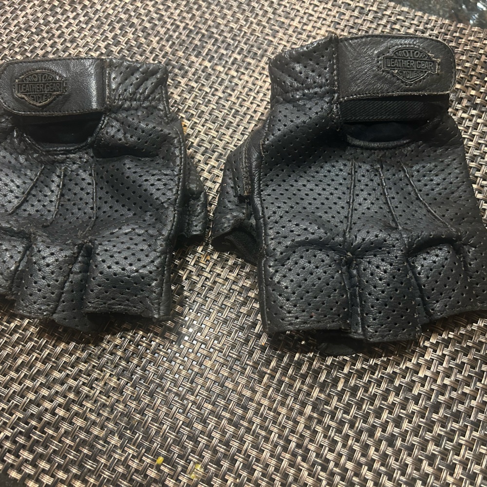 Black Leather Fingerless Gloves